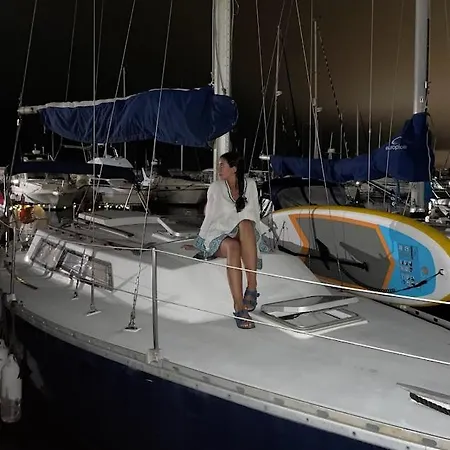 Hotel en barco Morgane